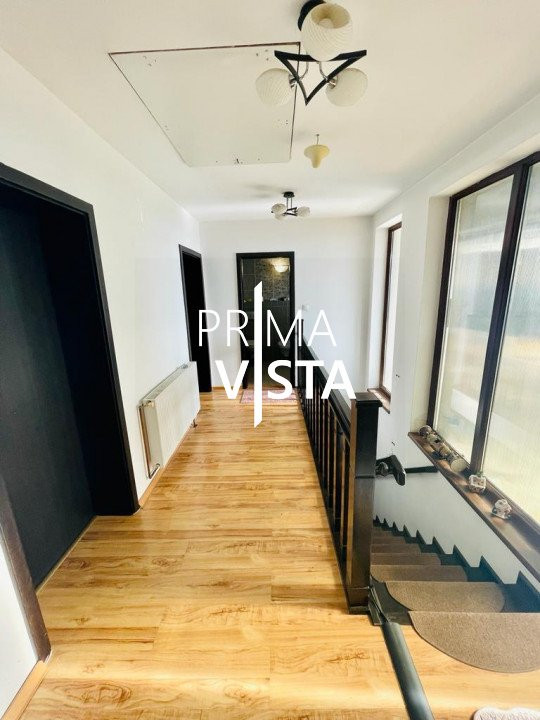 Vanzare casa individuala cu garaj teren 420 mp zona La Ciuperca Dambul Rotund