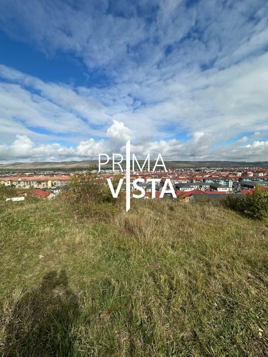 Vanzare teren cu panorama autorizat pentru duplex zona Floresti
