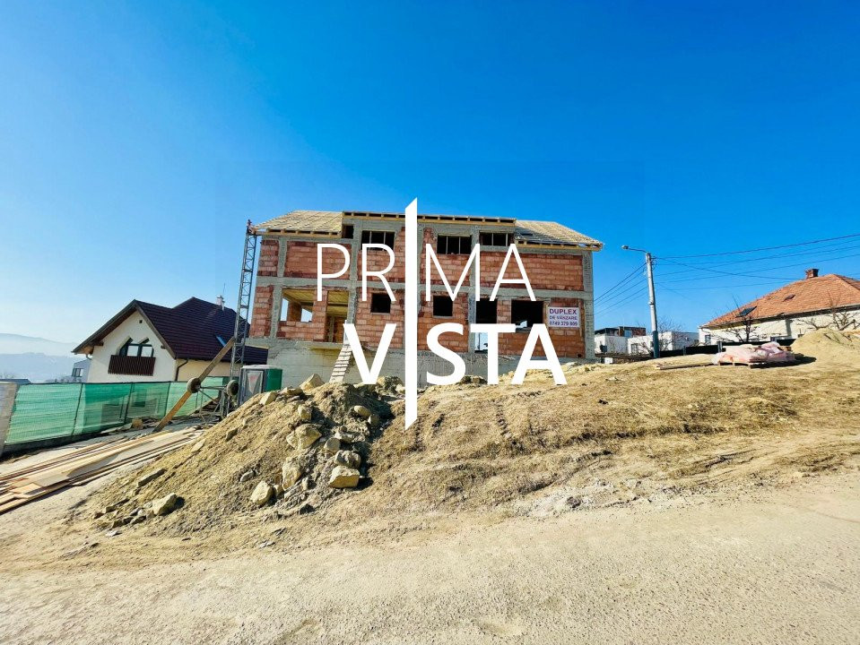 Vanzare casa cuplata cu panorama 156 mp, 2 garaje zona Dambul Rotund