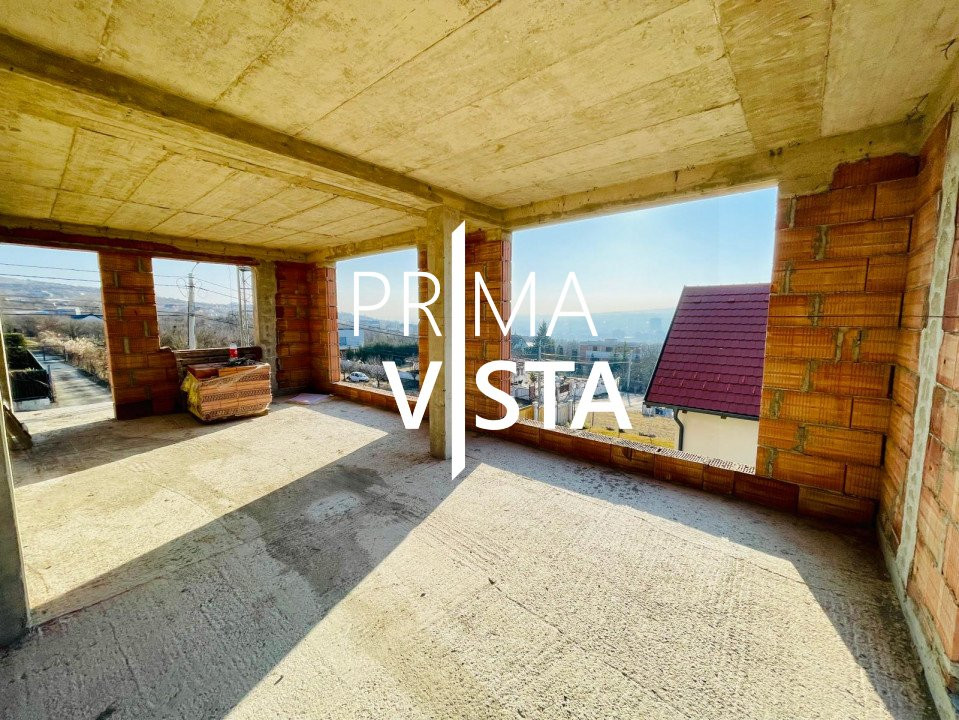 Vanzare casa cuplata cu panorama 156 mp, 2 garaje zona Dambul Rotund