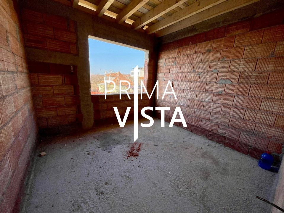 Vanzare casa cuplata cu panorama 156 mp, 2 garaje zona Dambul Rotund