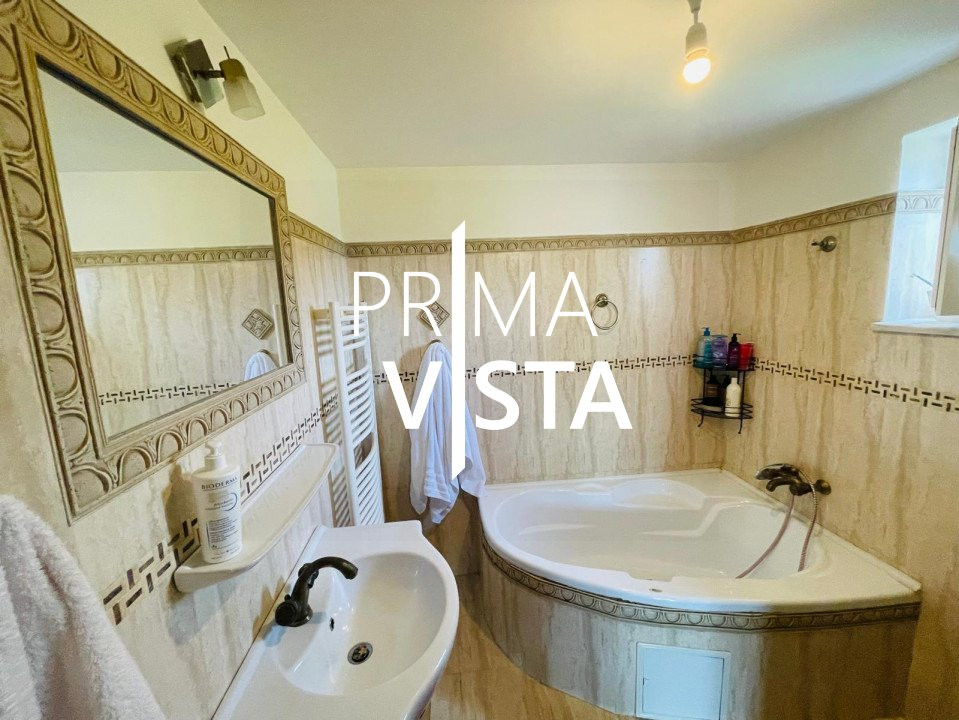 Vanzare casa individuala 4 camere cu teren de 950 mp in Borhanci