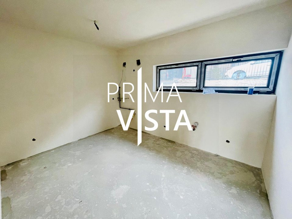 Vanzare casa tip duplex 140 mp, teren 386 mp zona Dermiz