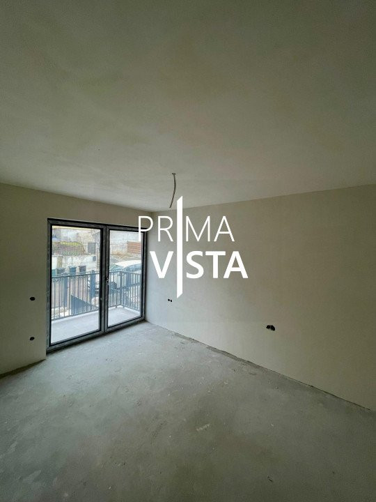 Vanzare casa tip duplex 140 mp, teren 386 mp zona Dermiz