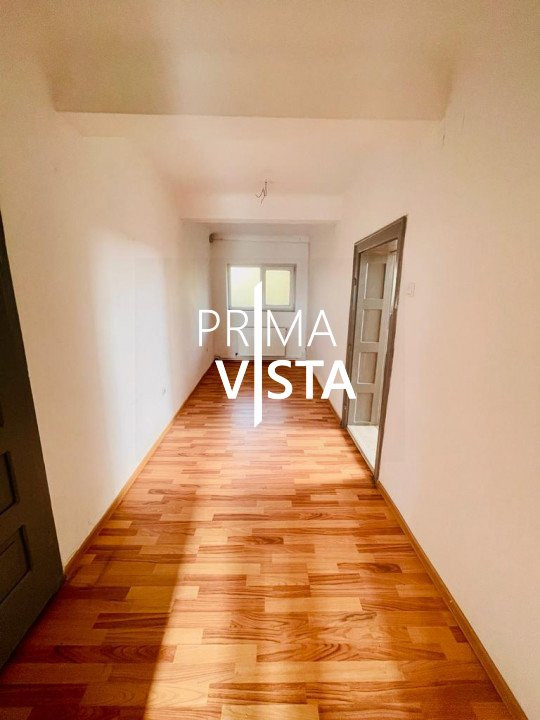 Vanzare casa individuala 6 camere, teren 840 mp zona Piata Cipariu, Centru