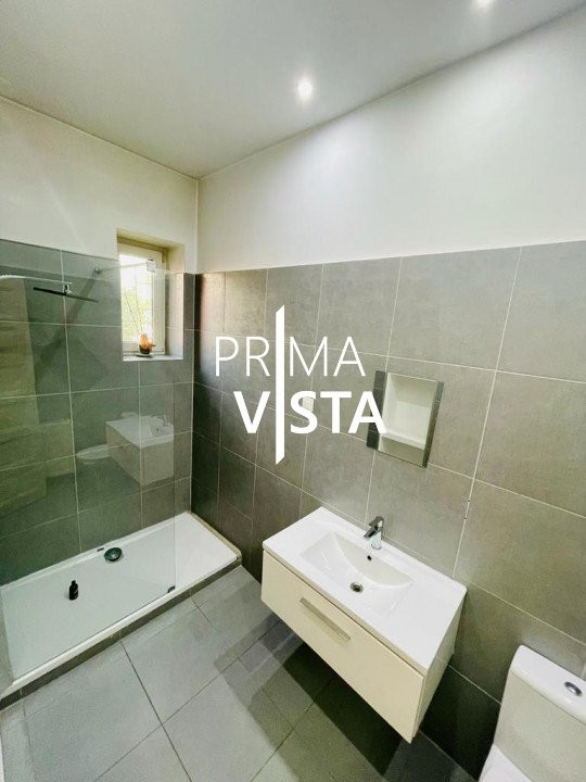 Vanzare casa individuala 6 camere, teren 840 mp zona Piata Cipariu, Centru